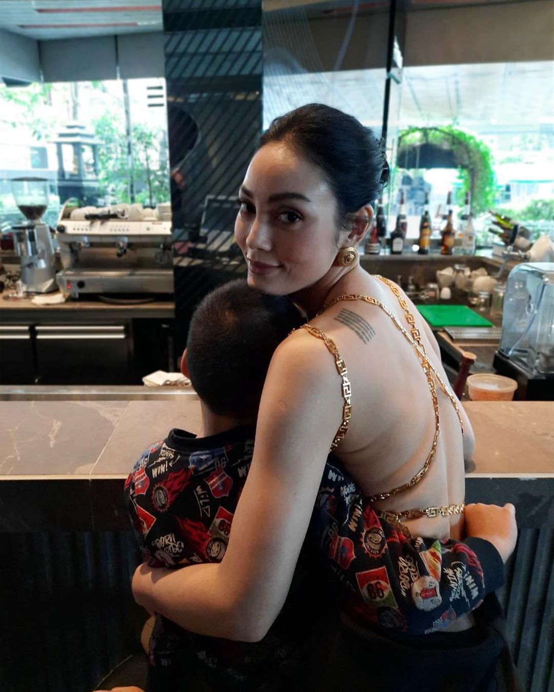 ตั๊ก บงกช