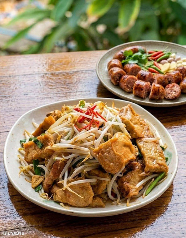 ผัดถั่วงอกเต้าหู้หมูสามชั้นกรอบ ผัดถั่วงอกใส่เต้าหู้ เมนูผัดผัก สูตรอาหาร