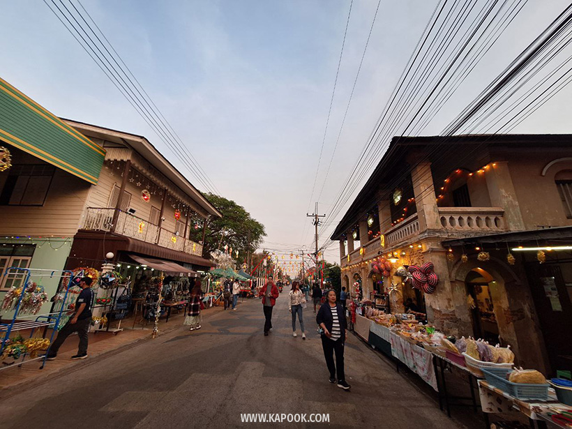 งานประเพณีแห่ดาวคริสต์มาส 2567 สกลนคร