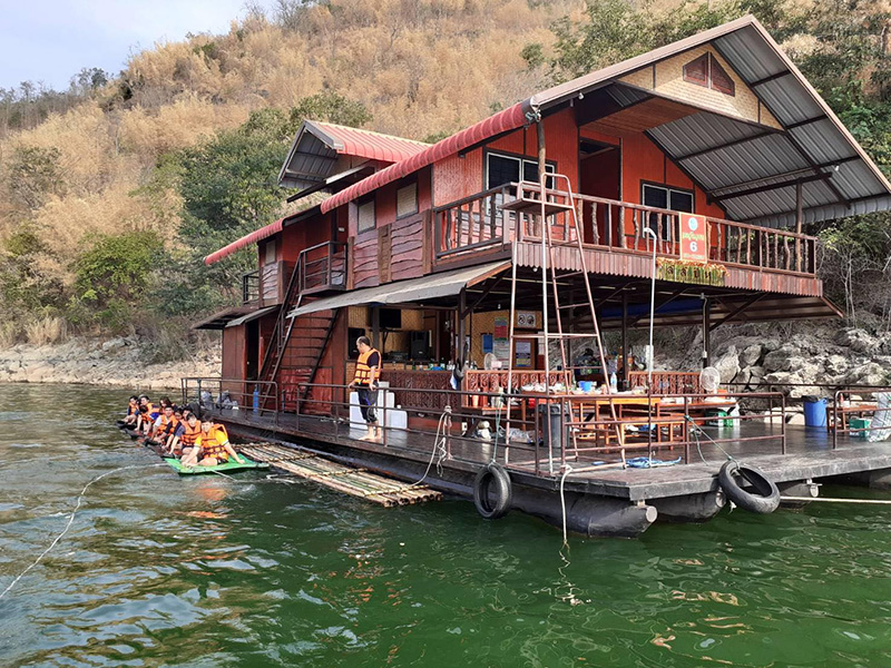 ที่พักล่องแพ กาญจนบุรี