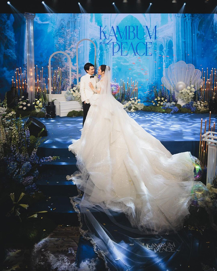 แก้มบุ๋ม พี่พีท