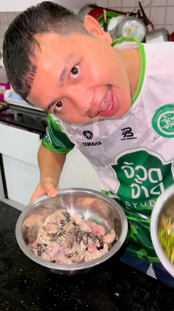 กระต่าย พรรณนิภา กินผัดเผ็ดจระเข้