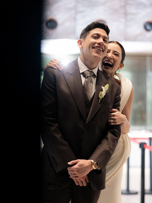 ภาพมายด์ ลภัสลัล  พาย สุนิษฐ์  ในงานหมั้น