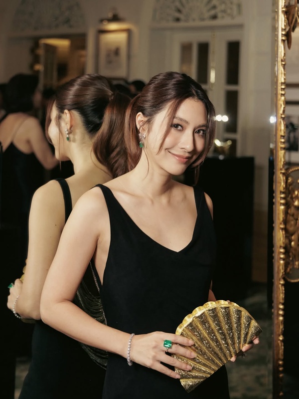 ไฮโซเซนต์ มิว นิษฐา