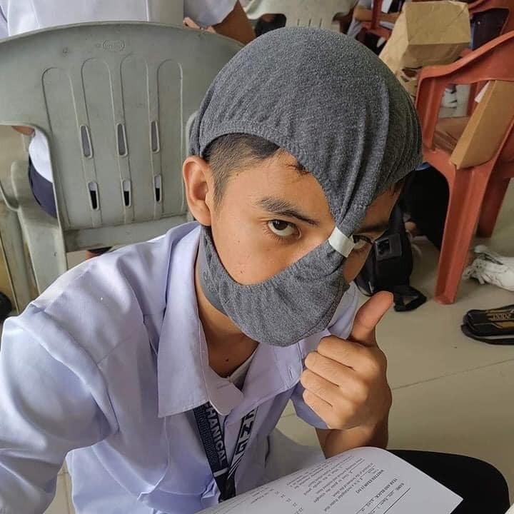 หมวกกันลอกข้อสอบ