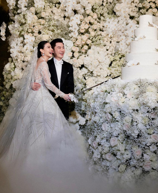 แคท ซอนญ่า ชุดแต่งงาน