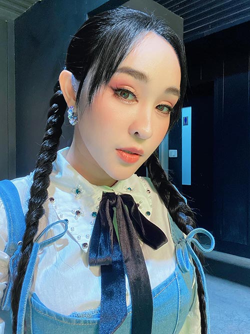 กิ๊ก รุ่งนภา  