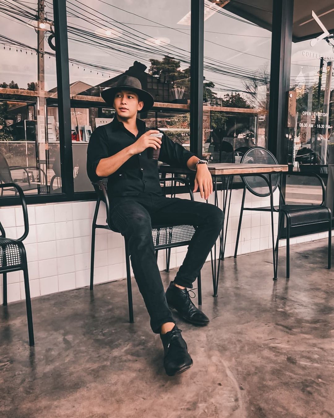 ฟิลลิปส์ ธิดาซาตาน