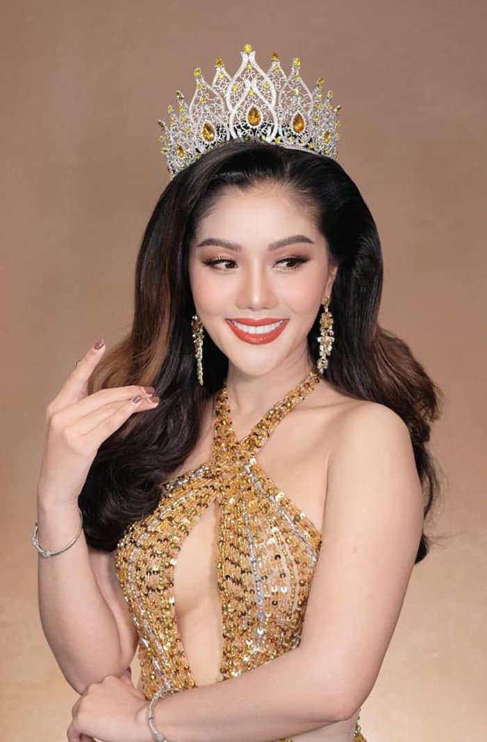 แพรวพราว แสงทอง