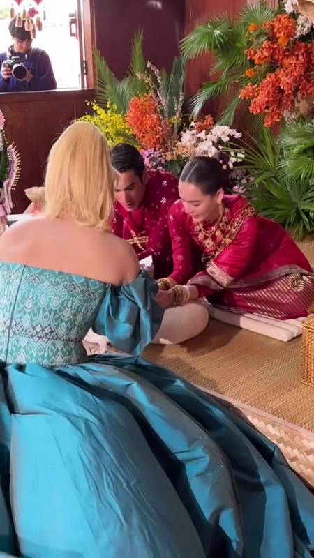 พี่เอ ศุภชัย ใส่ซองงานแต่ง ณเดชน์ - ญาญ่า