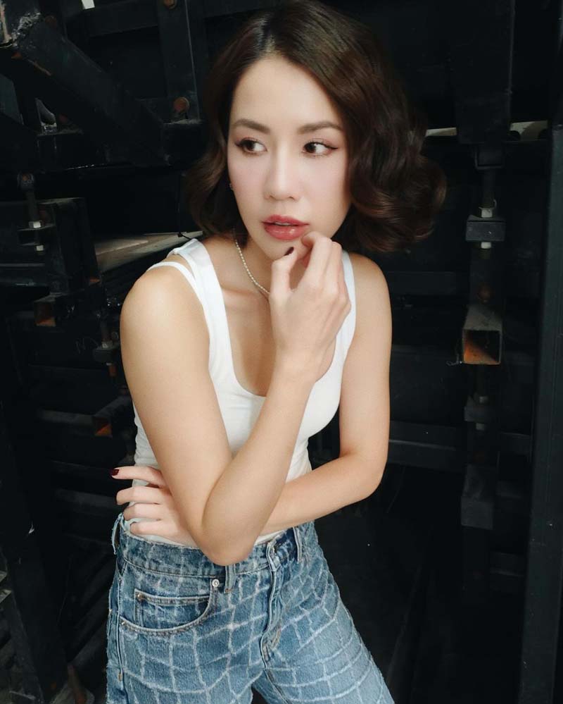 พลอย ภัทรากร