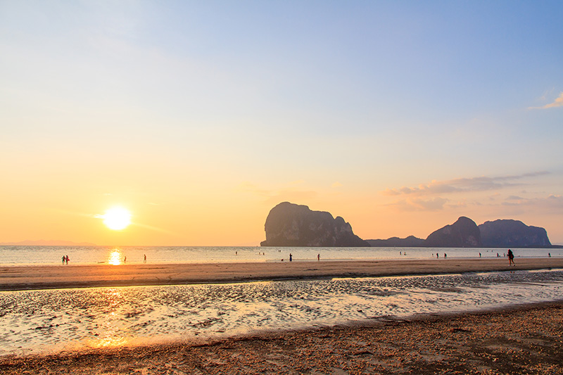 เที่ยวทะเลไม่ข้ามเกาะ หาดปากเมง