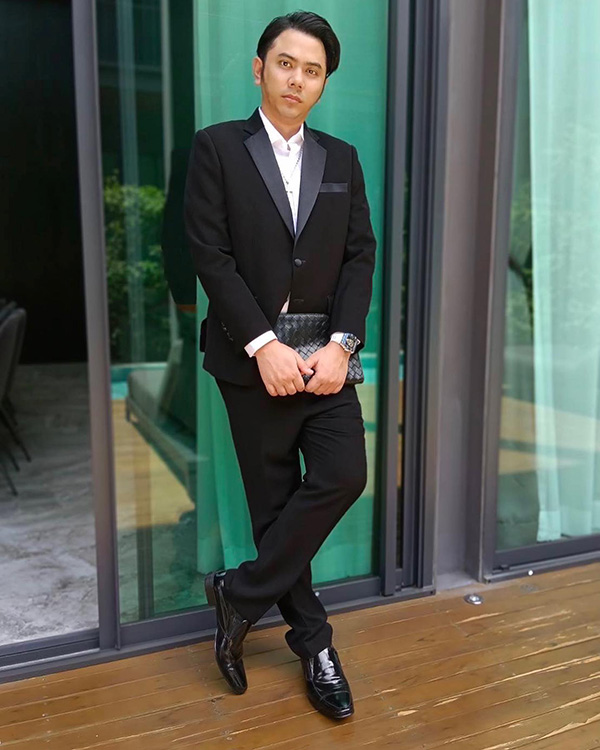 แอ็คมี่ วรวัฒน์