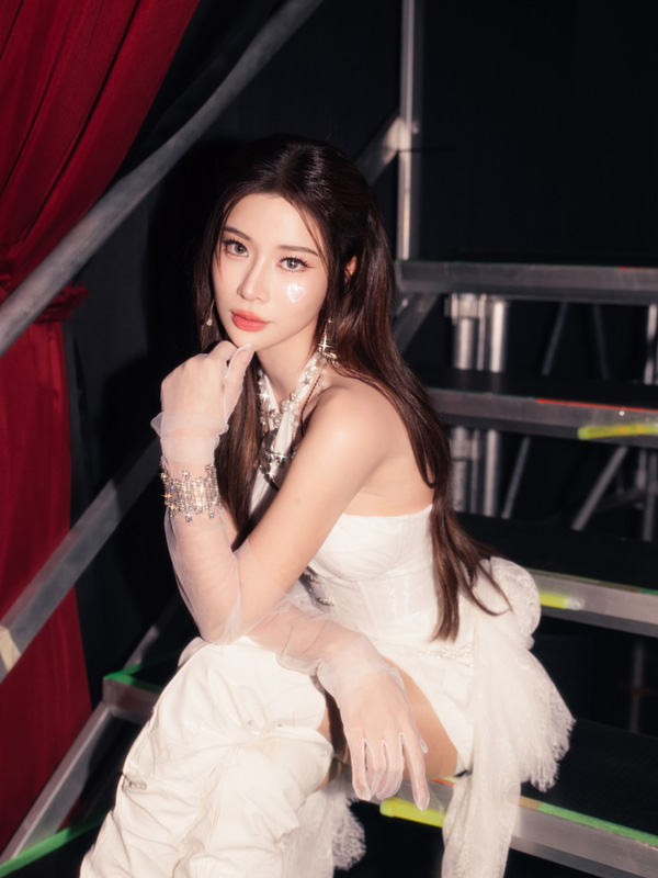 เก้า สุภัสสรา