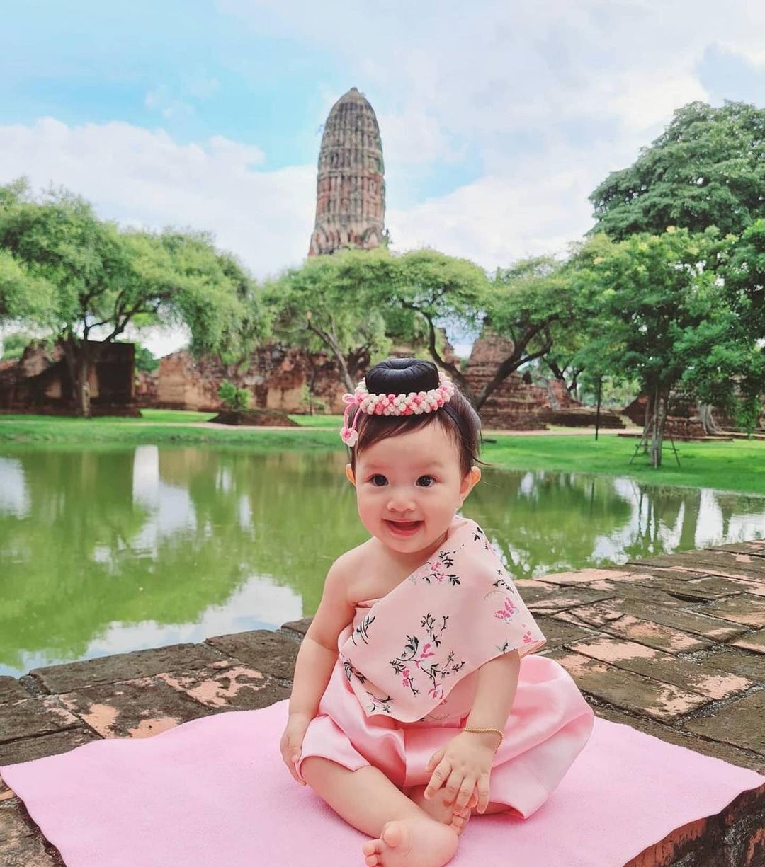 ลูกสาวต๊ะ บอยสเก๊าท์