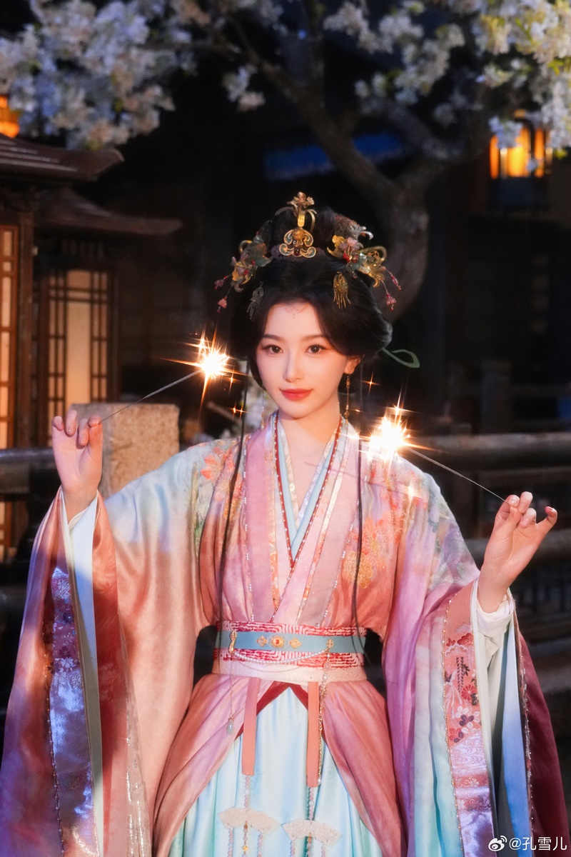 ขงเสว่เอ๋อร์ Kong Xue Er