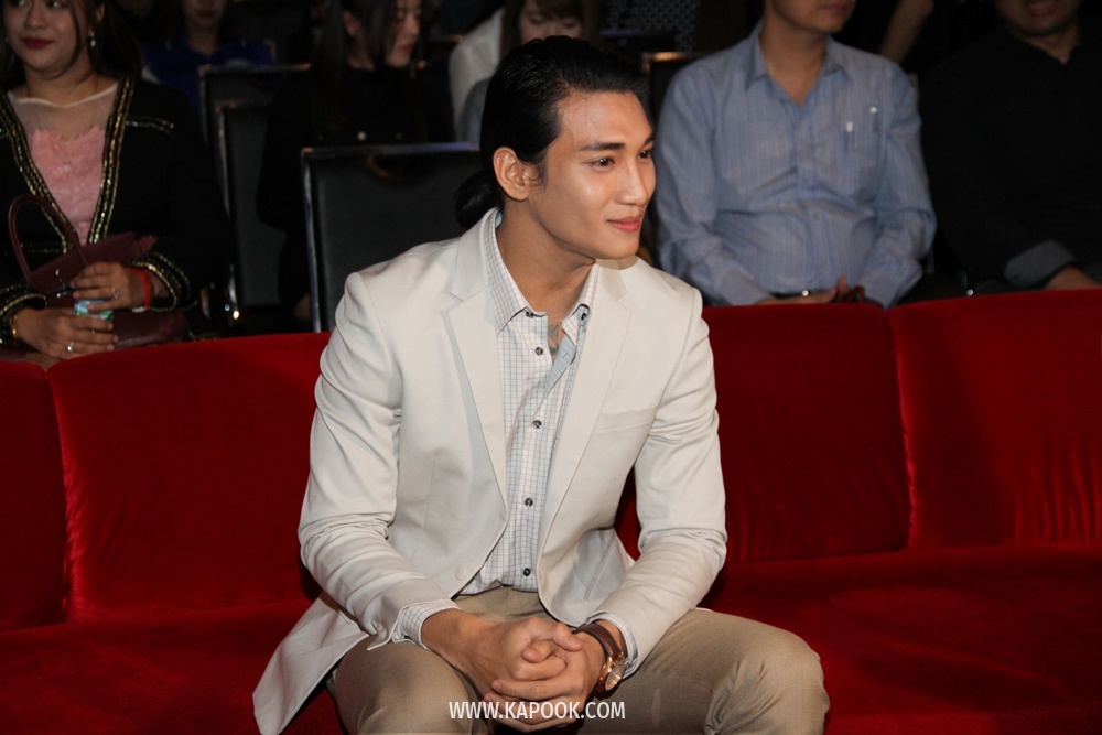 ไป๊ ตะกอง