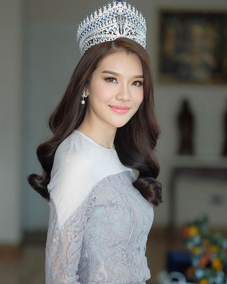 จุ๊บจิ๊บ ธนพร