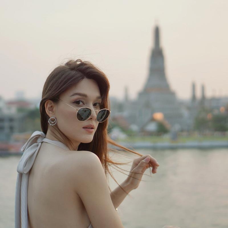 แจ๊คกี้ ชาเคอลีน