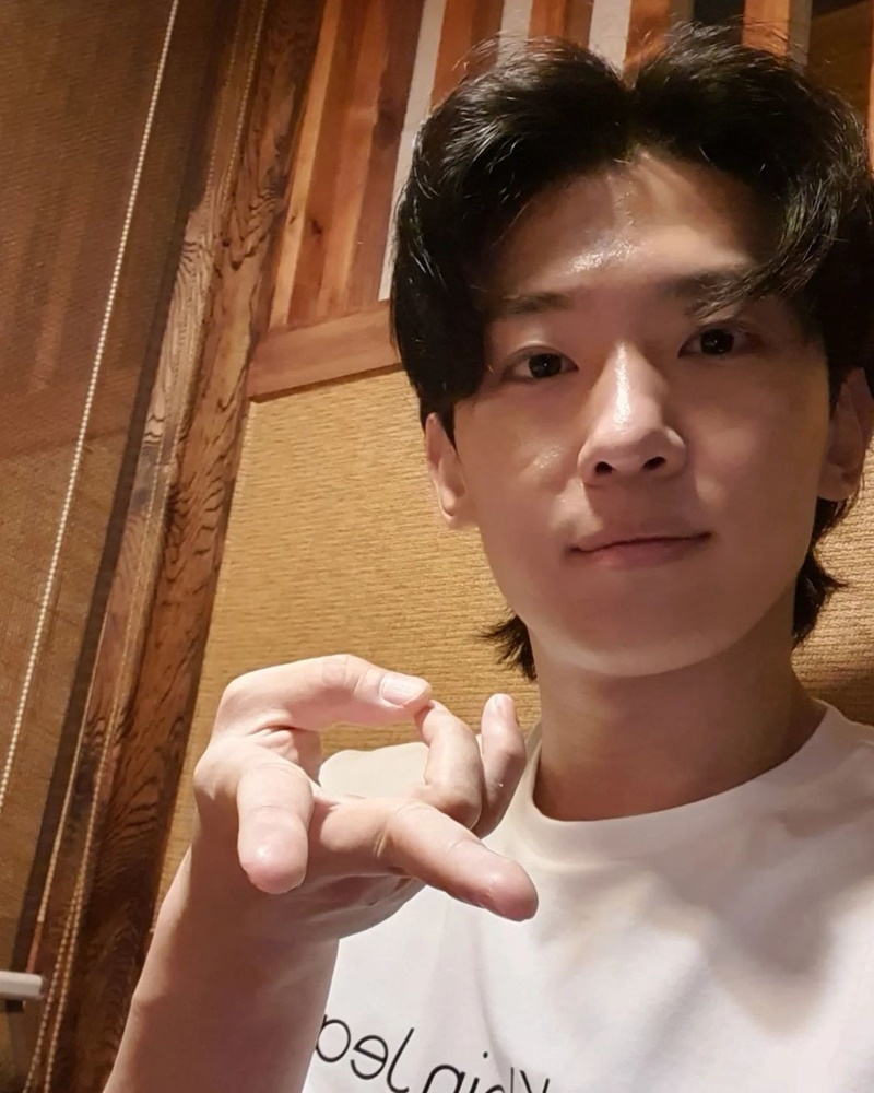 คิมจินยอง kim jin young