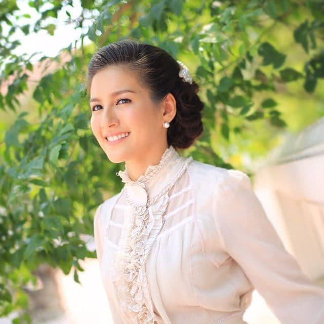 นก อุษณีย์