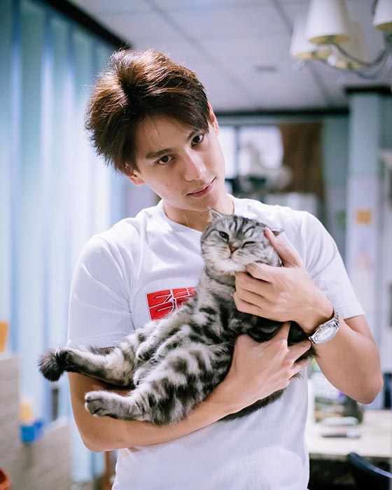 แบงค์ อาทิตย์