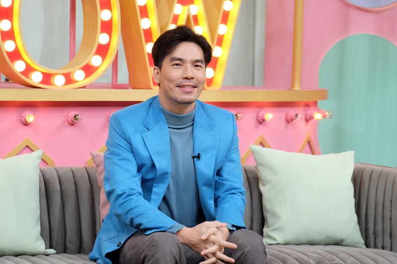 ดีเจเผือก พงศธร