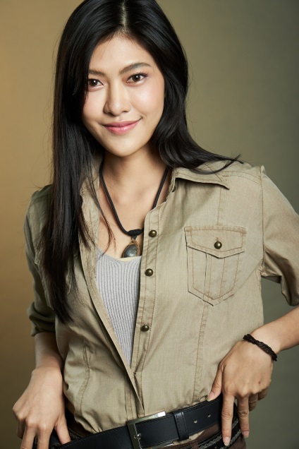 จอมโจรดอกไม้ขาว