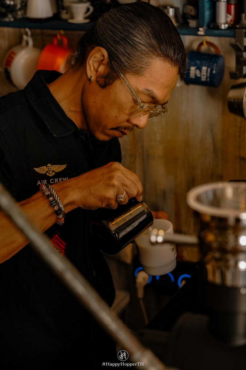 Table Talk Cafe คาเฟ่จรัลสนิทวงศ์