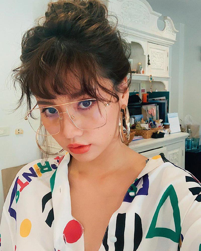 เมทัล สุขขาว