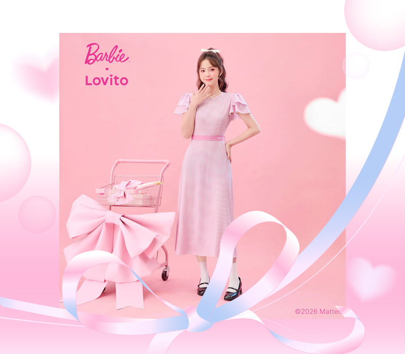 ชุดเดรสสีชมพู