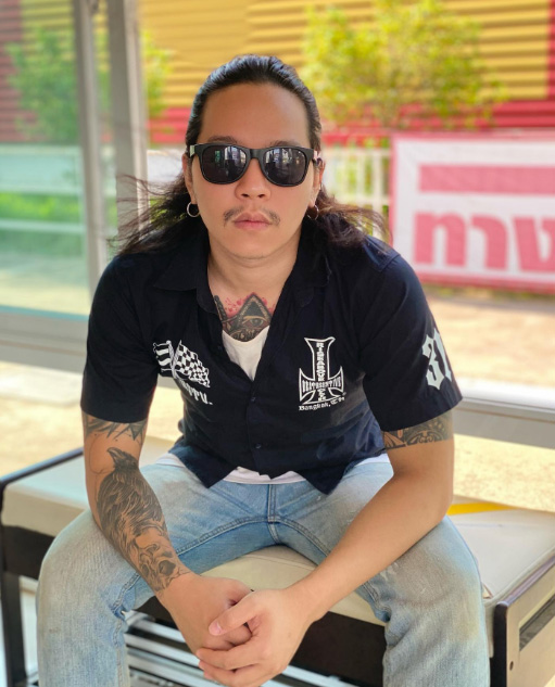 ตาต้า ชาติชาย ประวัติ