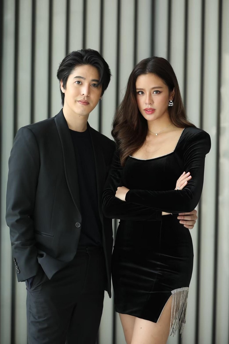 ใต้หล้า