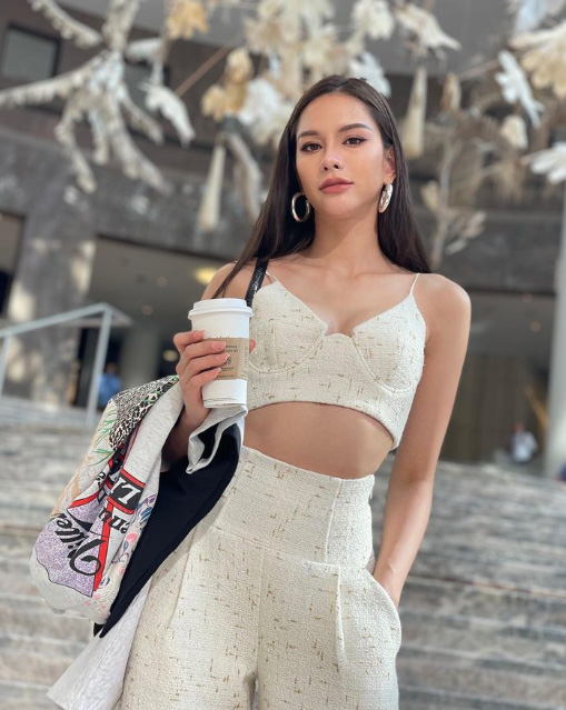 แอนนา เสืองามเอี่ยม