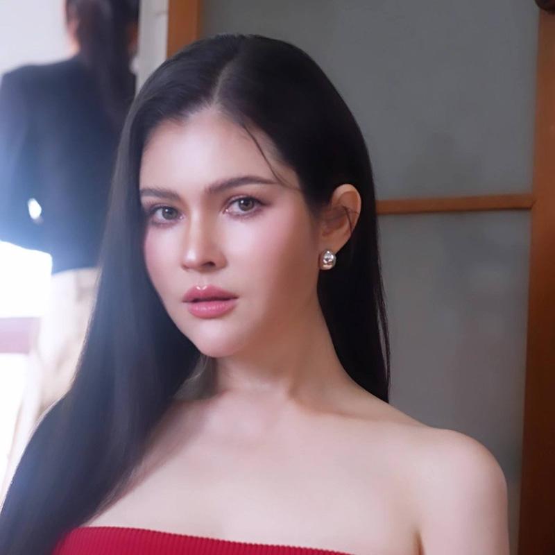 แอนนี่ บรู๊ค