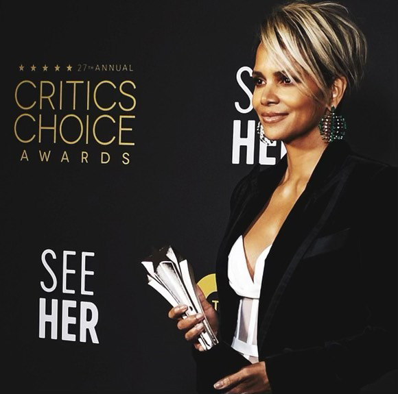 ฮัลลี เบอร์รี Halle Berry