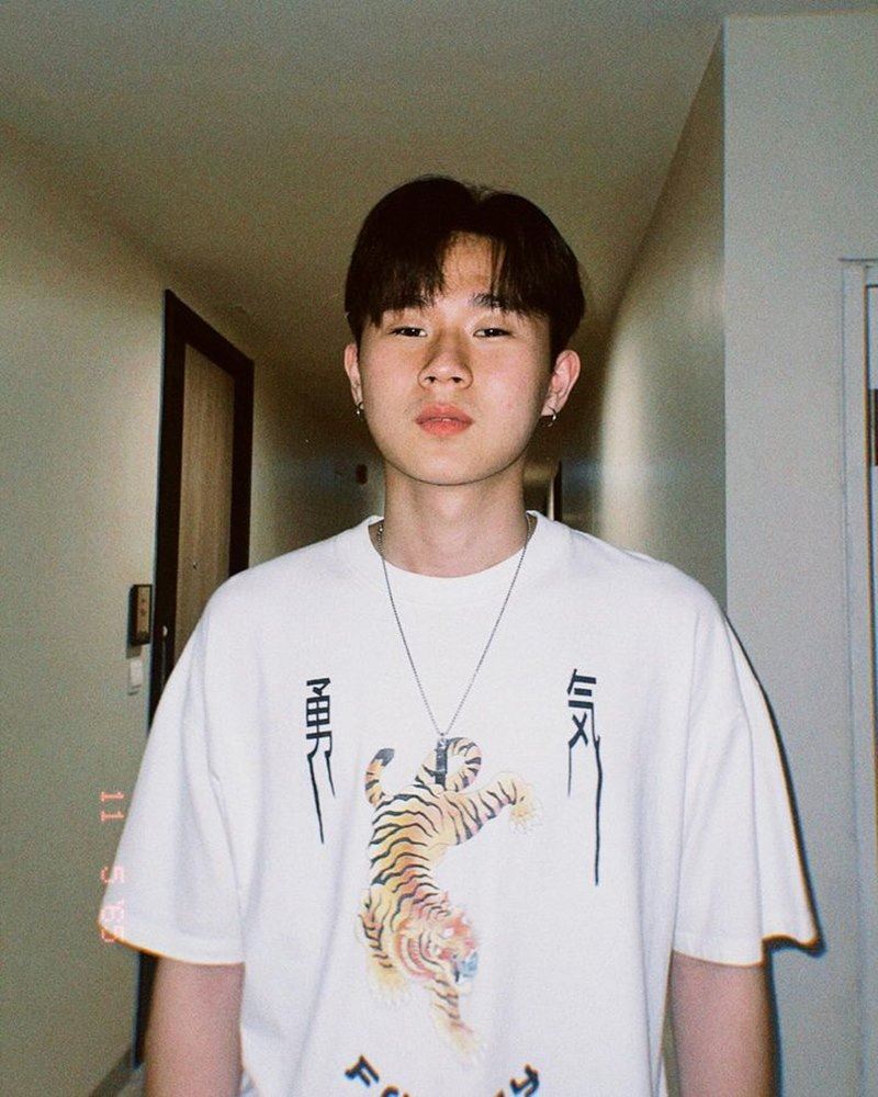 ยิ้ว วาริ