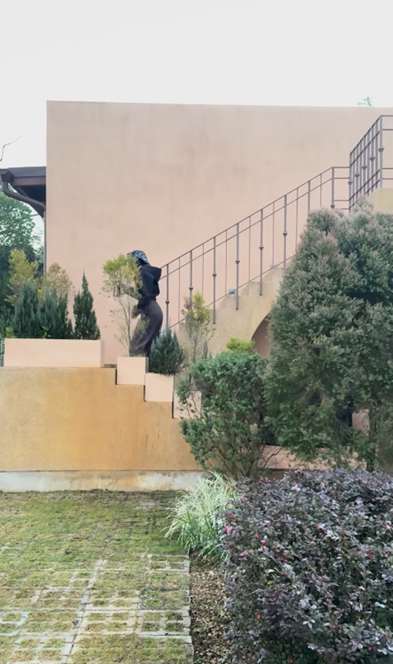 แอน ทองประสม