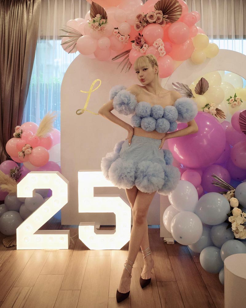 ลิซ่า BLACKPINK