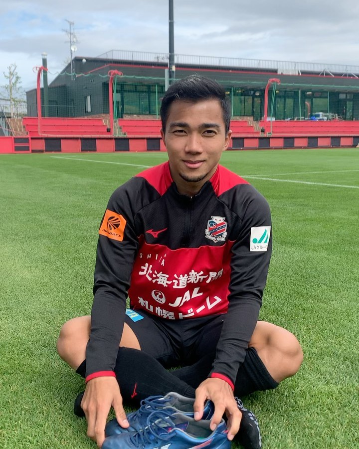 เจ ชนาธิป