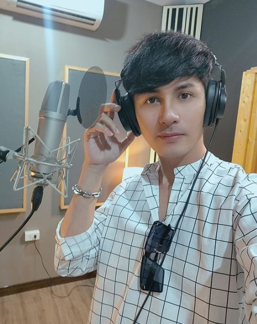 นิว มุกดา ประวัติ