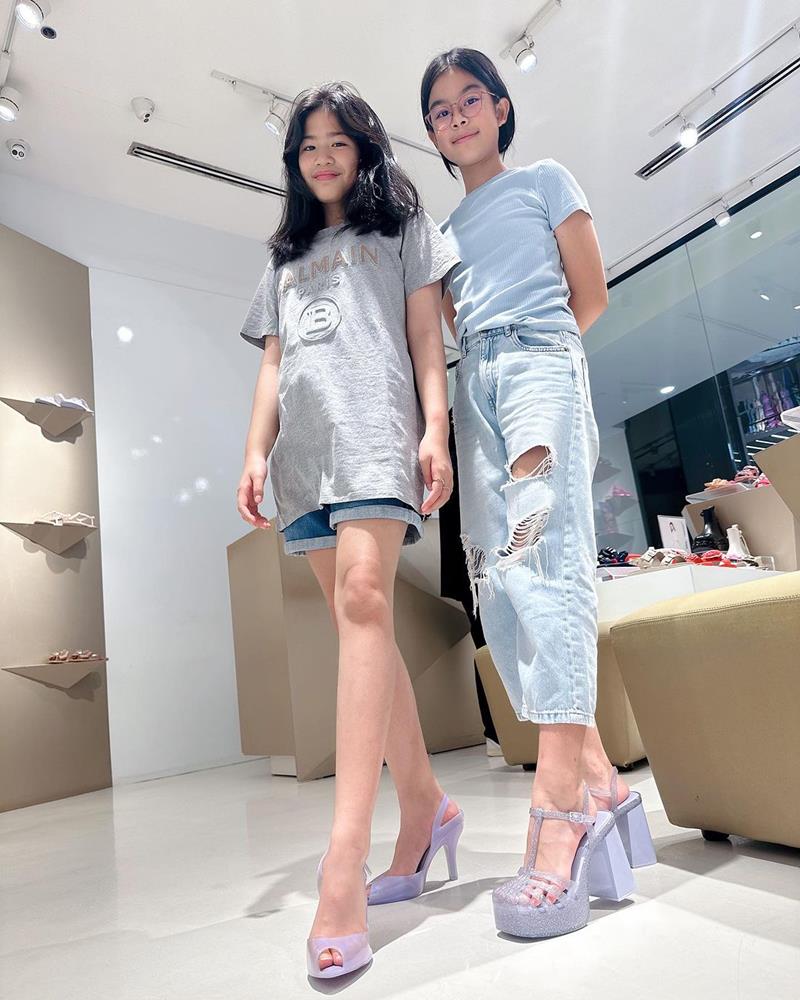 น้องนาวา ลูกสาว อ้อม พิยดา 