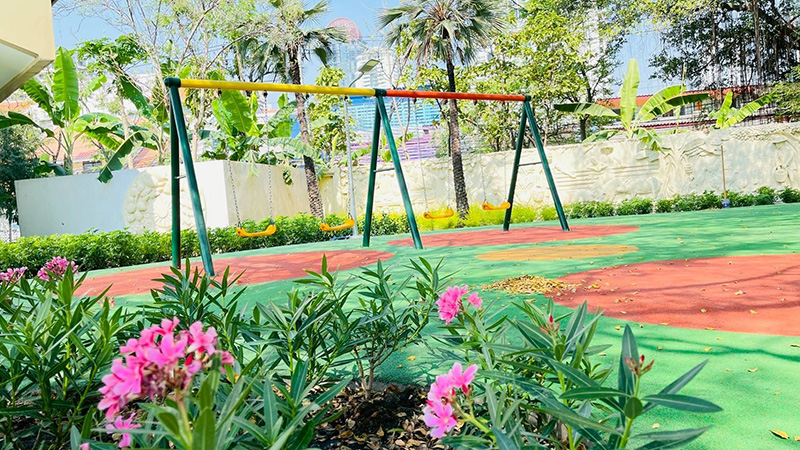 สวนเฉลิมพระเกียรติ 80 พรรษา (สาทร) กรุงเทพ