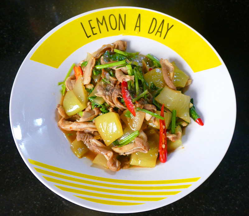 กระเพาะหมูผัดเกี่ยมฉ่าย หรือ ตือโต๋วผัดเกี่ยมฉ่าย เมนูกับข้าวต้ม ข้าวต้ม อาหารไทย สูตรอาหาร