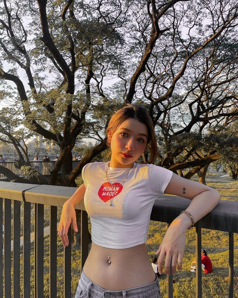 วีวี่ เวอร์โรนิก้า 