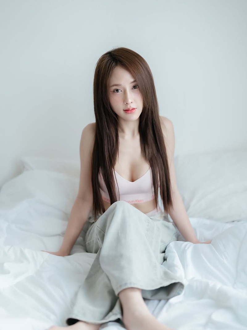 เนย วรัญญา