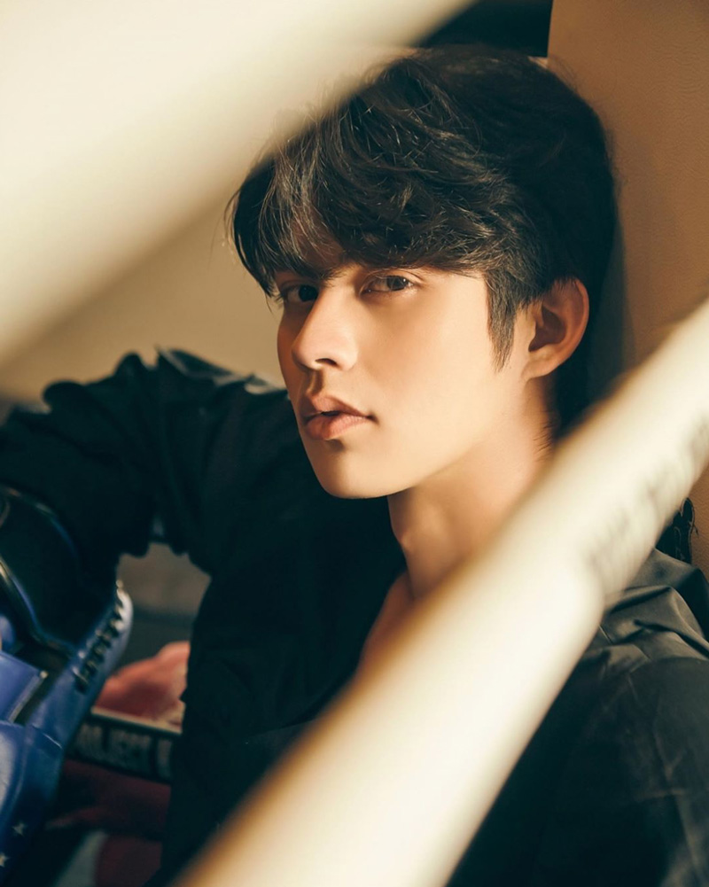 ไบร์ท วชิรวิชญ์