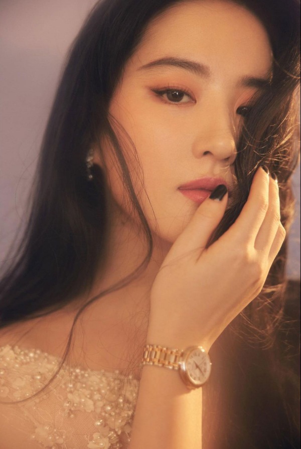 หลิวอี้เฟย liu yifei