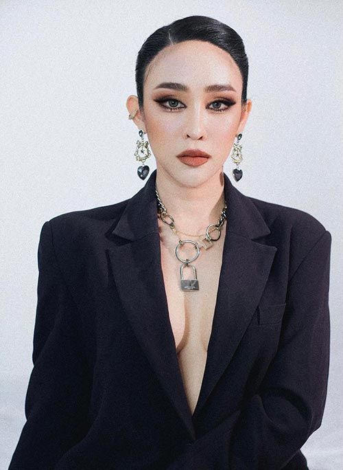 กิ๊ก รุ่งนภา  