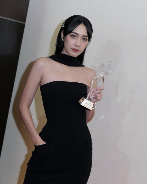 มิน พีชญา กับ 11 เรื่องราวน่าสนใจและประวัติของนางเอกชื่อดัง